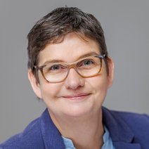 Das Portraitfoto zeigt Claudia Kepp.