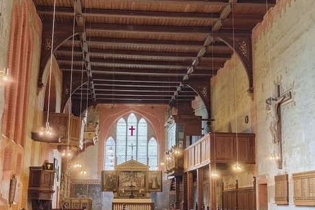 Blick in den Kirchensaal