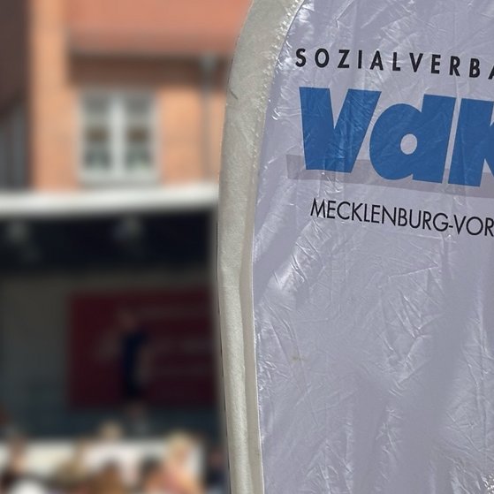 VdK-Fahne im Wind
