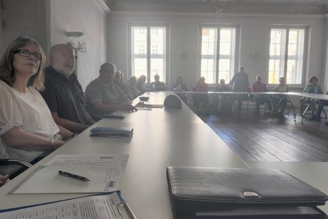 <Blick in den Stadtverordnetensaal