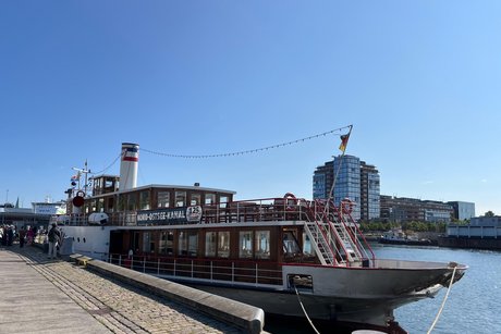 Dampfschiff "Freya"